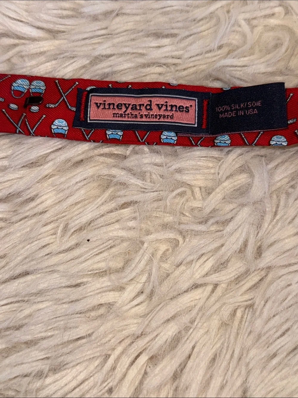 🏒 🐳 Boys Vineyard Vines hockey adjustable bow tie